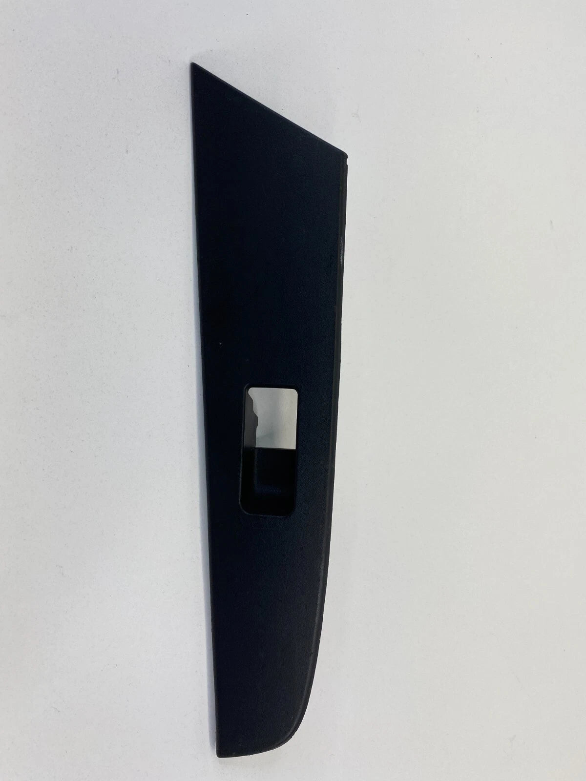04-09 MAZDA 3 MAZDA3 FRONT RIGHT SIDE DOOR POWER WINDOW SWITCH PANEL B32H5281J