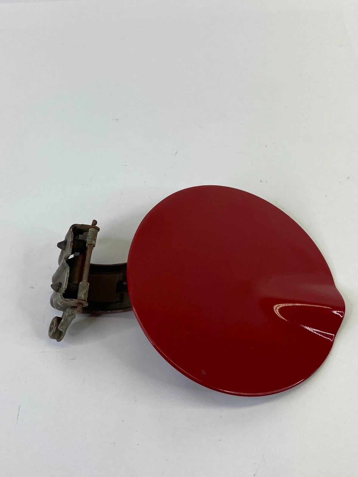 99 00 01 02 03 04 05 PONTIAC GRAND AM SEDAN FUEL TANK FILLER DOOR GAS LID OEM