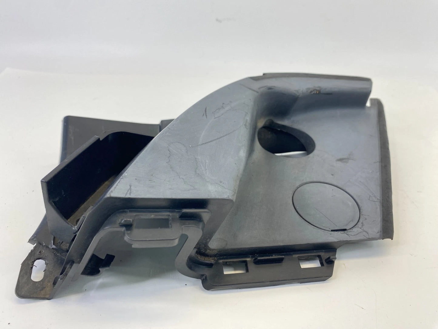 06-11 HONDA CIVIC SEDAN FRONT RIGHT WINDSHIELD COWL END CAP COVER 74212SNAA000