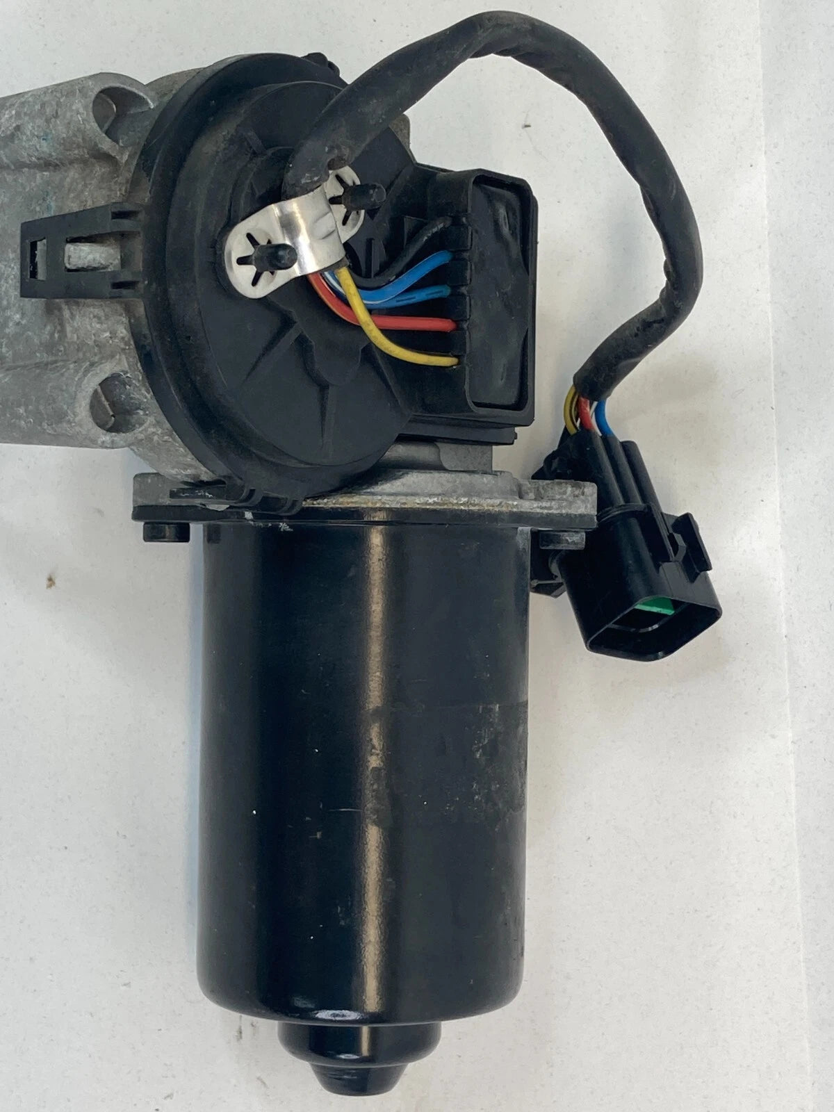 2010-2017 HYUNDAI TUCSON FRONT WINDSHIELD WIPER MOTOR ASSEMBLY OEM