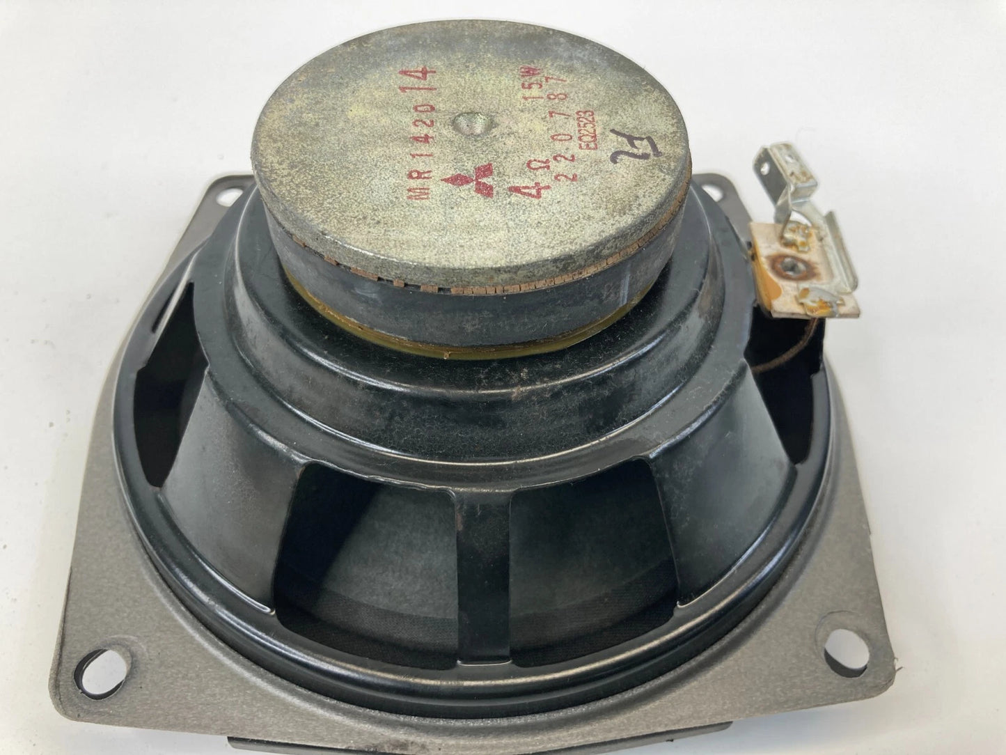 1997-2004 MITSUBISHI MONTERO SPORT FRONT LEFT DRIVER SIDE DOOR SPEAKER MR142014