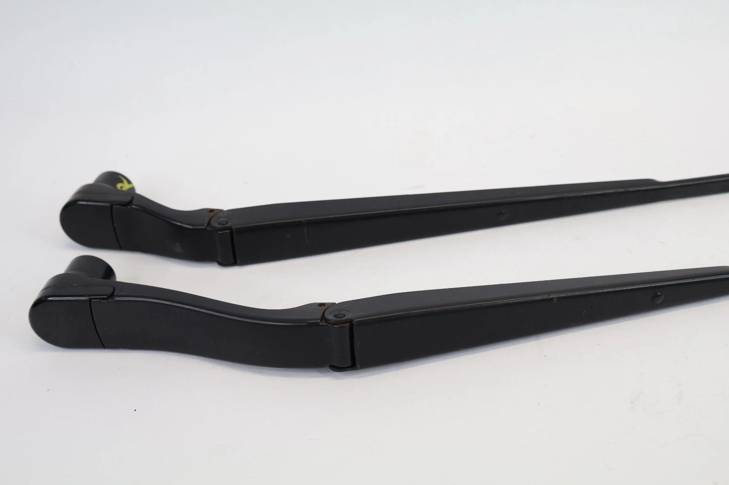 2011-2013 JEEP GRAND CHEROKEE FRONT WINDSHIELD WIPER ARM LEFT & RIGHT SET OEM