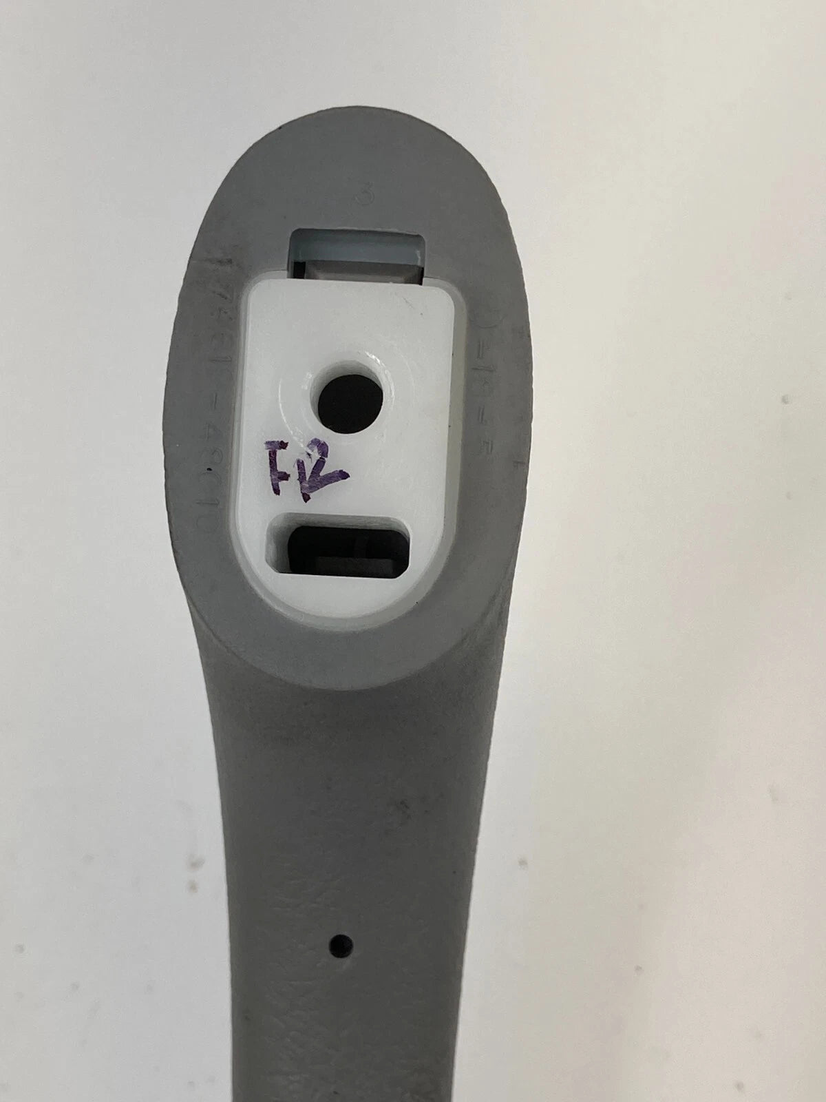 1999-2003 LEXUS RX300 FRONT RIGHT SIDE ROOF PANEL GRAP ASSIST HANDLE 74610-48010