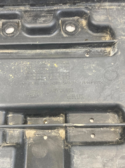 2010 2011 KIA SOUL BATTERY SUPPORT TRAY PAD HOLDER COVER TRIM 37150-2K450 OEM