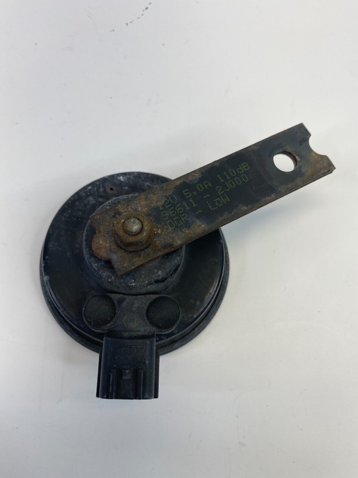 2009-2011 Kia Borrego Low Note Horn Tone Signal Alarm Siren 96611-2J000 OEM