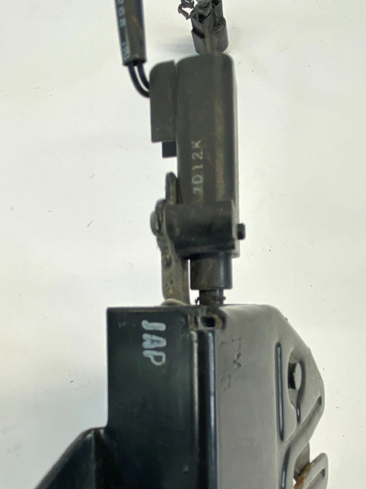 2013-2018 HYUNDAI SANTA FE SPORT FRONT HOOD LOCK LATCH RELEASE ACTUATOR OEM