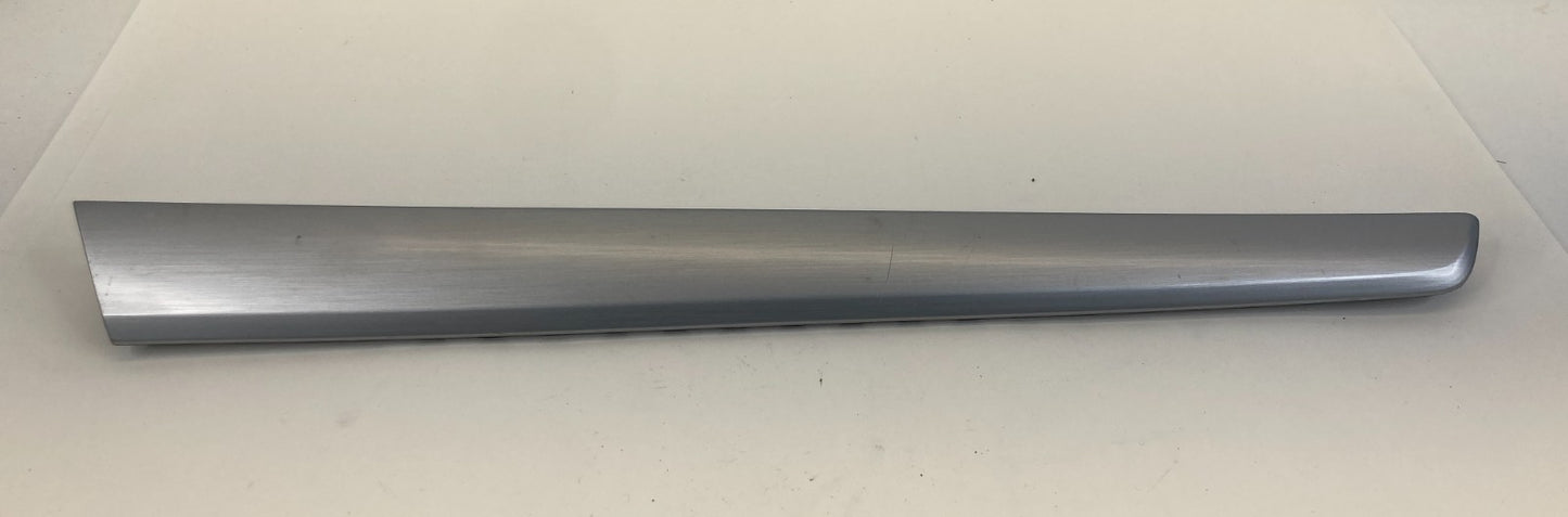 2012-2015 Volkswagen Passat Rear Right Door Panel Molding Bezel 561867420B OEM