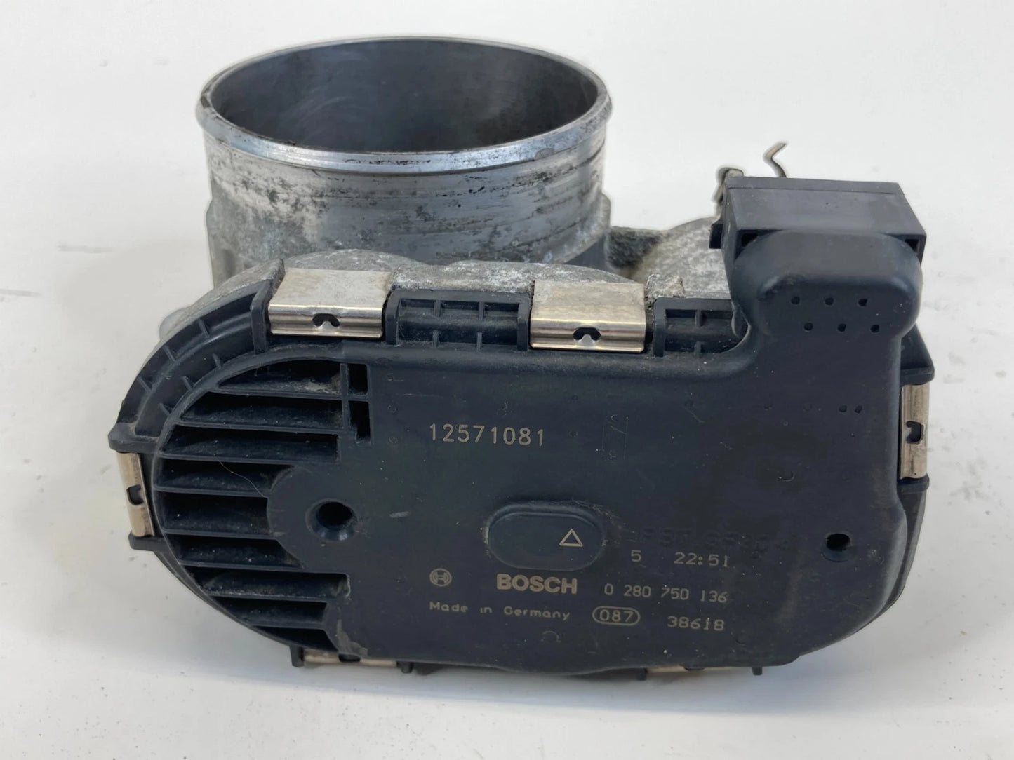 2004 2005 CADILLAC CTS 3.6L V6 A/T THROTTLE BODY THROTTLE VALVE 12571081 OEM