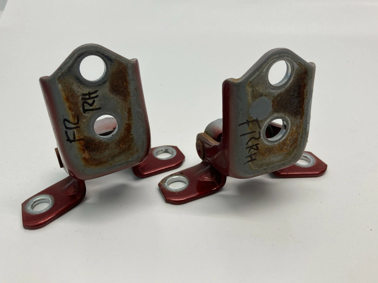 2007-2012 MAZDA CX-7 FRONT PASSENGER SIDE DOOR UPPER & LOWER HINGE SET PAIR