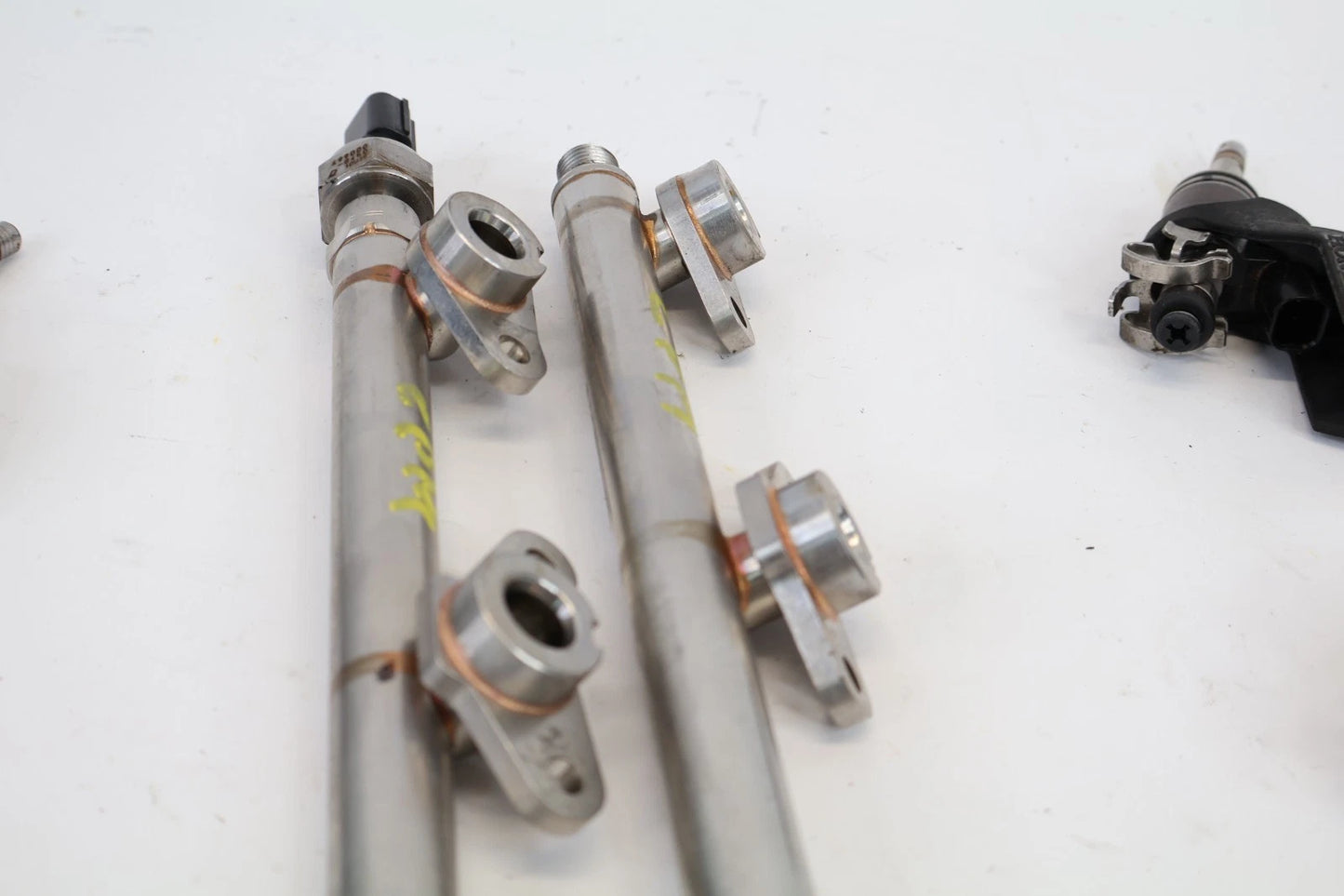 2016-2020 HONDA PILOT 3.5L V6 FUEL INJECTOR RAIL W/ SET OF 6 INJECTORS OEM