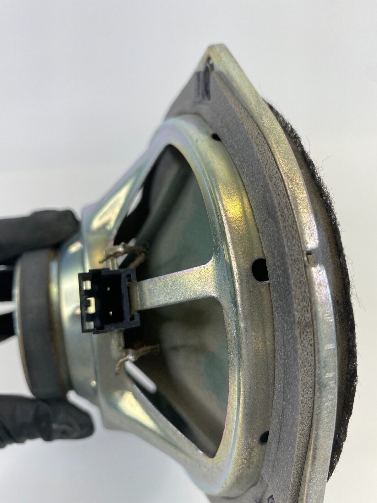 2009-2014 Volkswagen Routan Rear Right Side Door Sound Speaker 05091019AB OEM