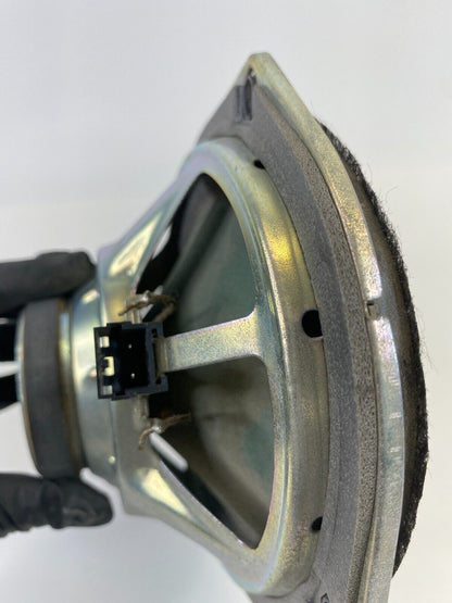 2009-2014 Volkswagen Routan Rear Right Side Door Sound Speaker 05091019AB OEM