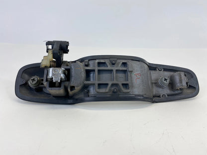2003-2006 SUZUKI XL-7 REAR LEFT SIDE EXTERIOR DOOR HANDLE 82820-65D10 OEM