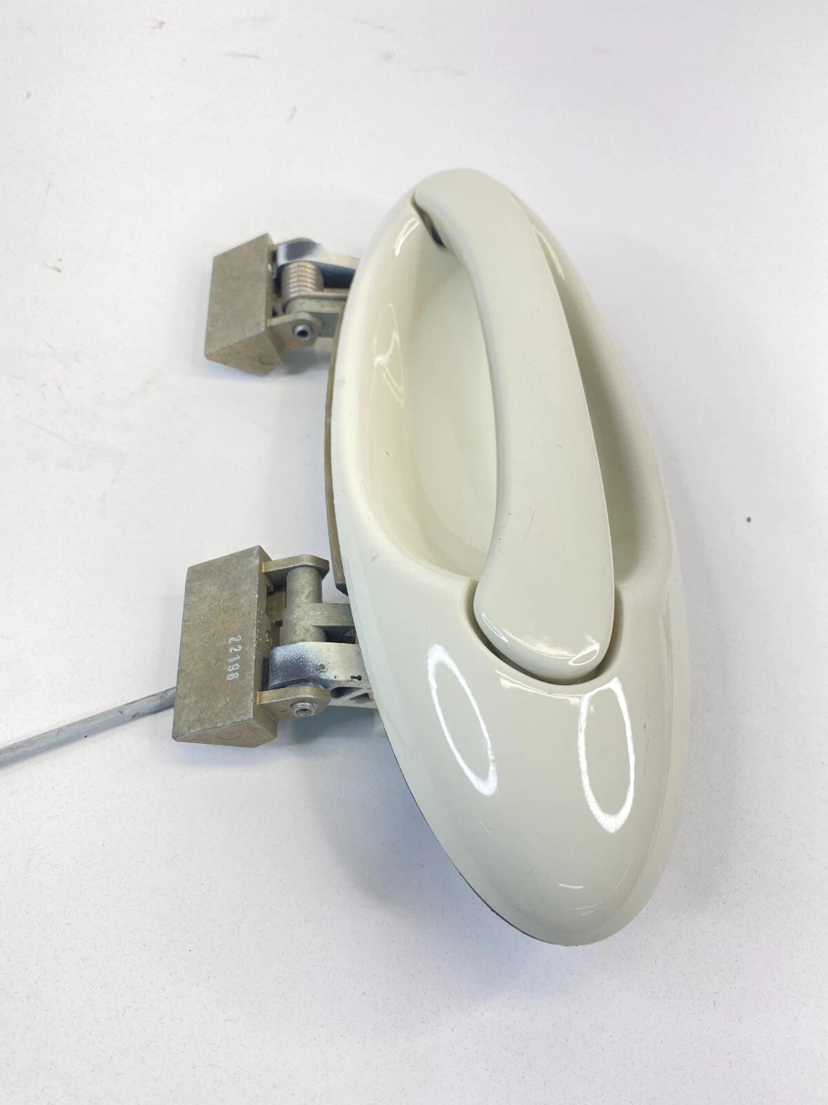 2006-2009 SAAB 9-5 95 FRONT RIGHT PASSENGER SIDE EXTERIOR DOOR HANDLE 5510136