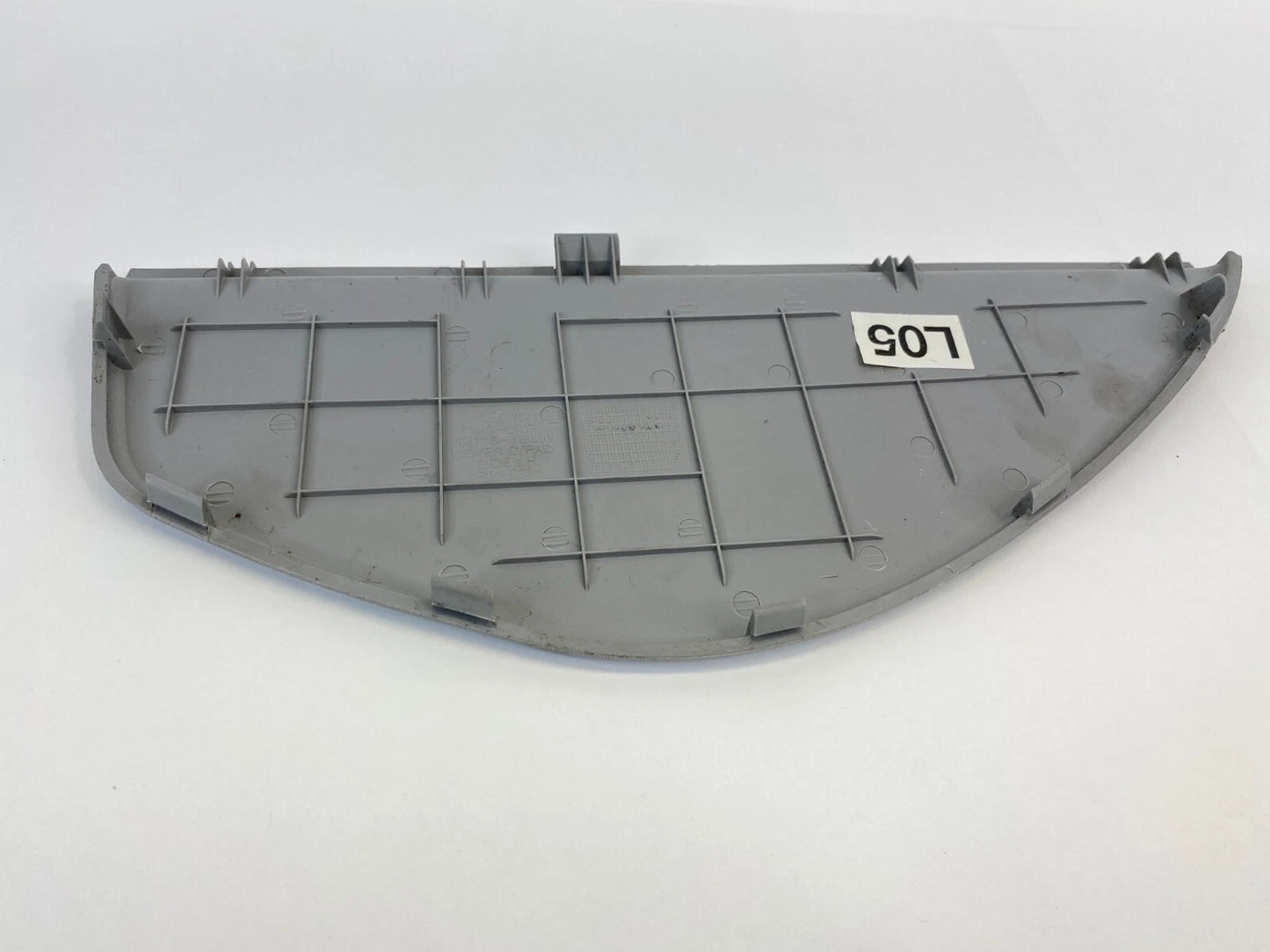 2006-2011 HYUNDAI ACCENT LEFT DRIVER SIDE DASH END CAP COVER TRIM 84716-1E000