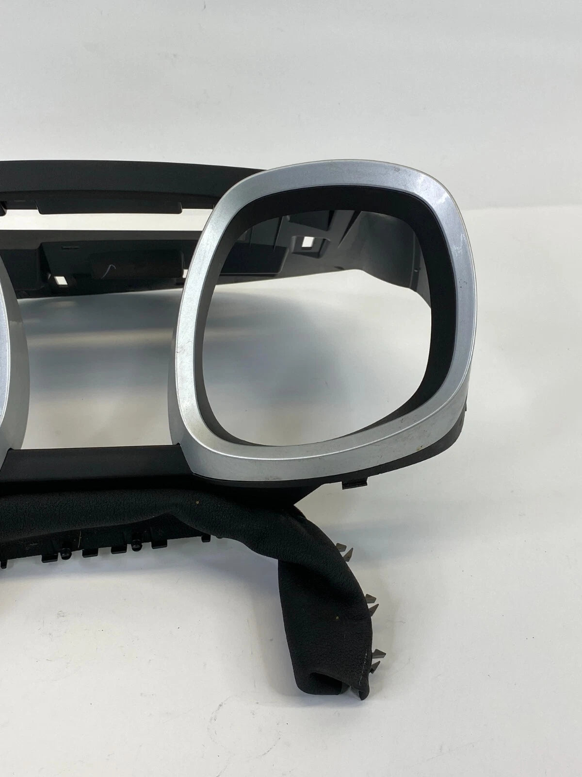 2010-2016 CHEVROLET EQUINOX SPEEDOMETER INSTRUMENT CLUSTER TRIM BEZEL 20873572