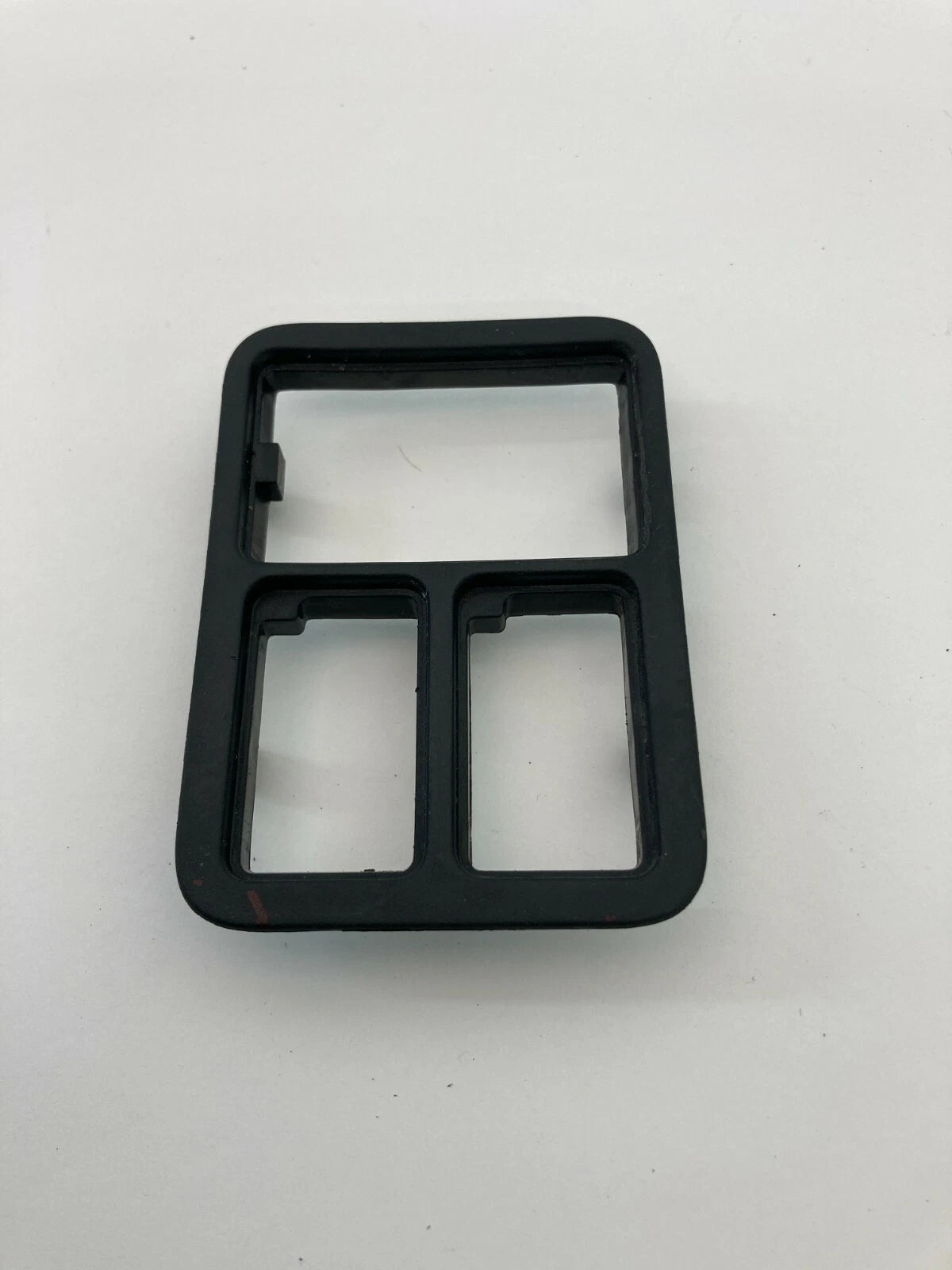 2000-2006 NISSAN SENTRA TRUNK LIGHT MIRROR SWITCH BEZEL TRIM COVER SURROUND OEM