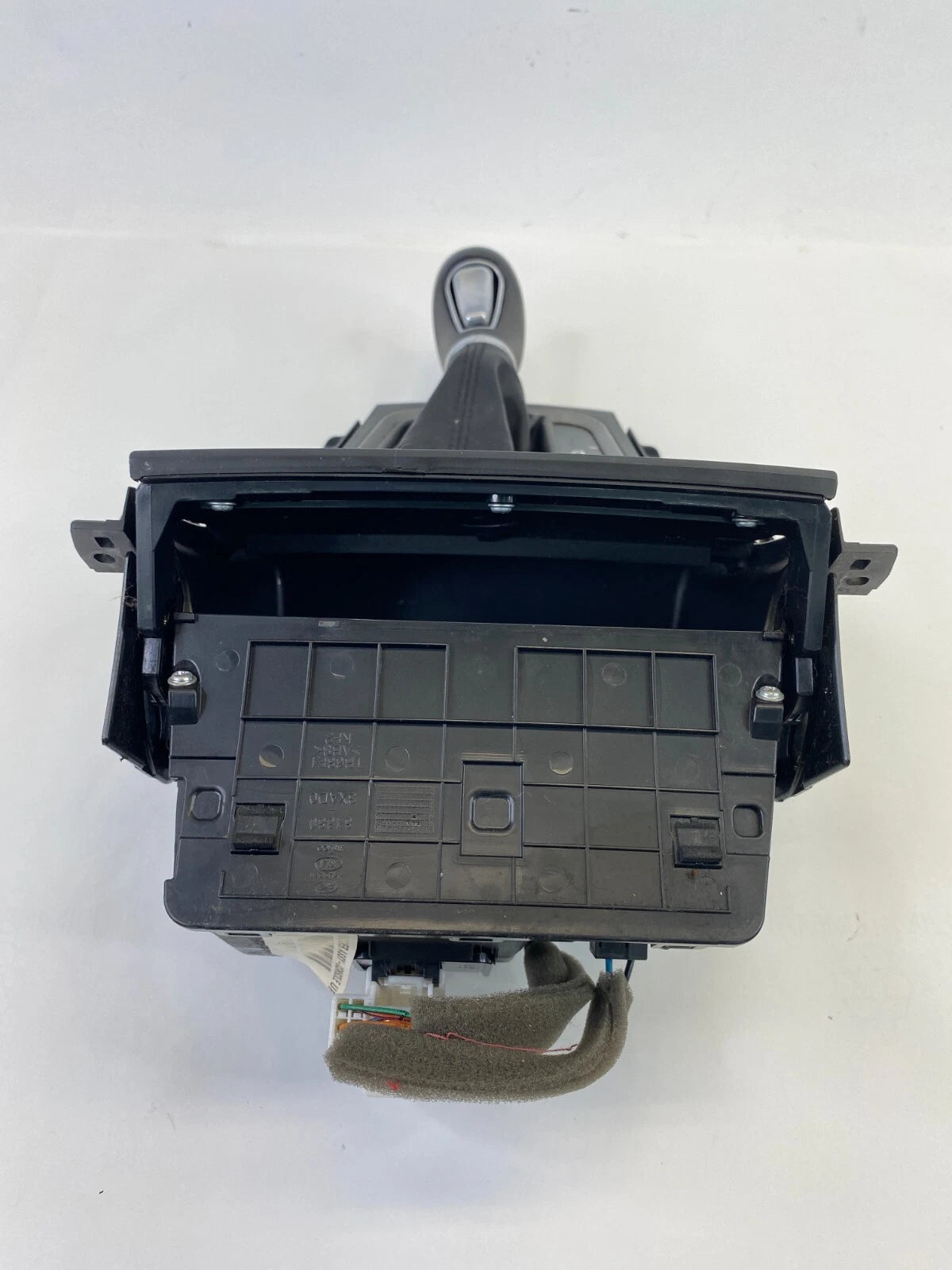 14-16 HYUNDAI ELANTRA MD CENTER CONSOLE UPPER SHIFTER ASSY AT 84651-3XAD1 OEM