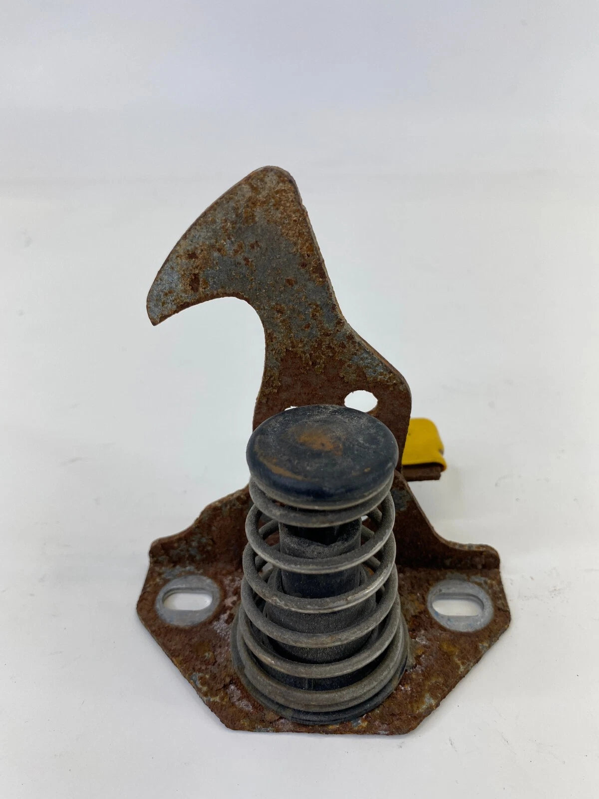 2007 2008 BMW 328XI 006 BMW 330I FRONT HOOD LOCK LATCH RELEASE CATCH HOOK SPRING