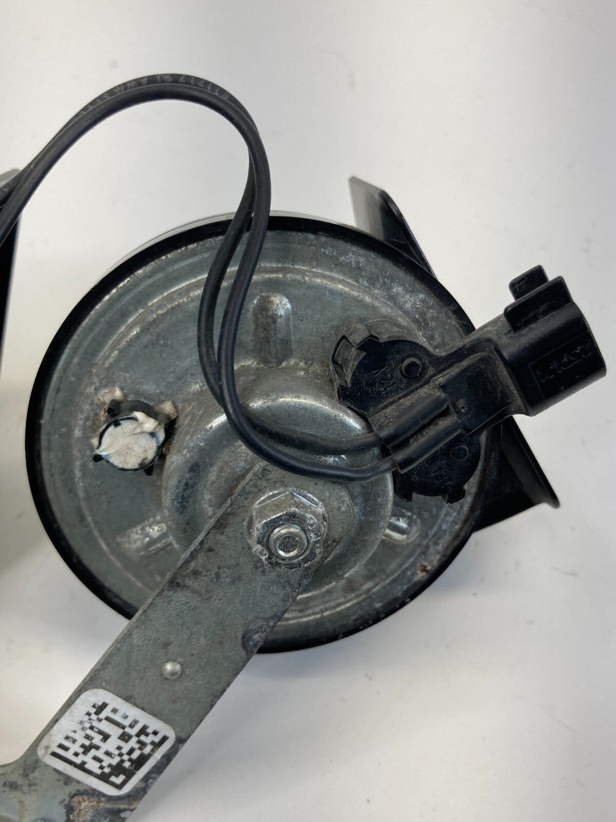 2015-2018 Ford Edge Low & High Horn Tone Alarm Pitch Siren Signal OEM