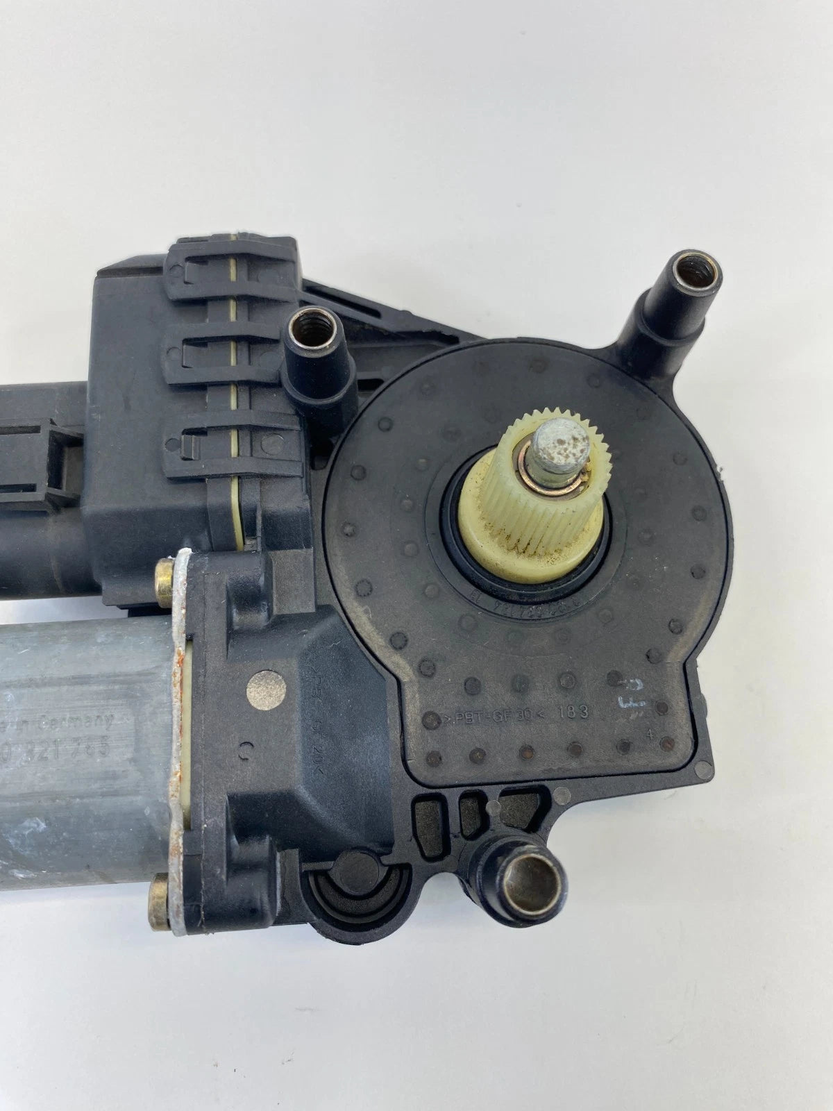 1998-2004 AUDI A6 QUATTRO REAR RIGHT SIDE DOOR POWER WINDOW MOTOR 0130821785 OEM