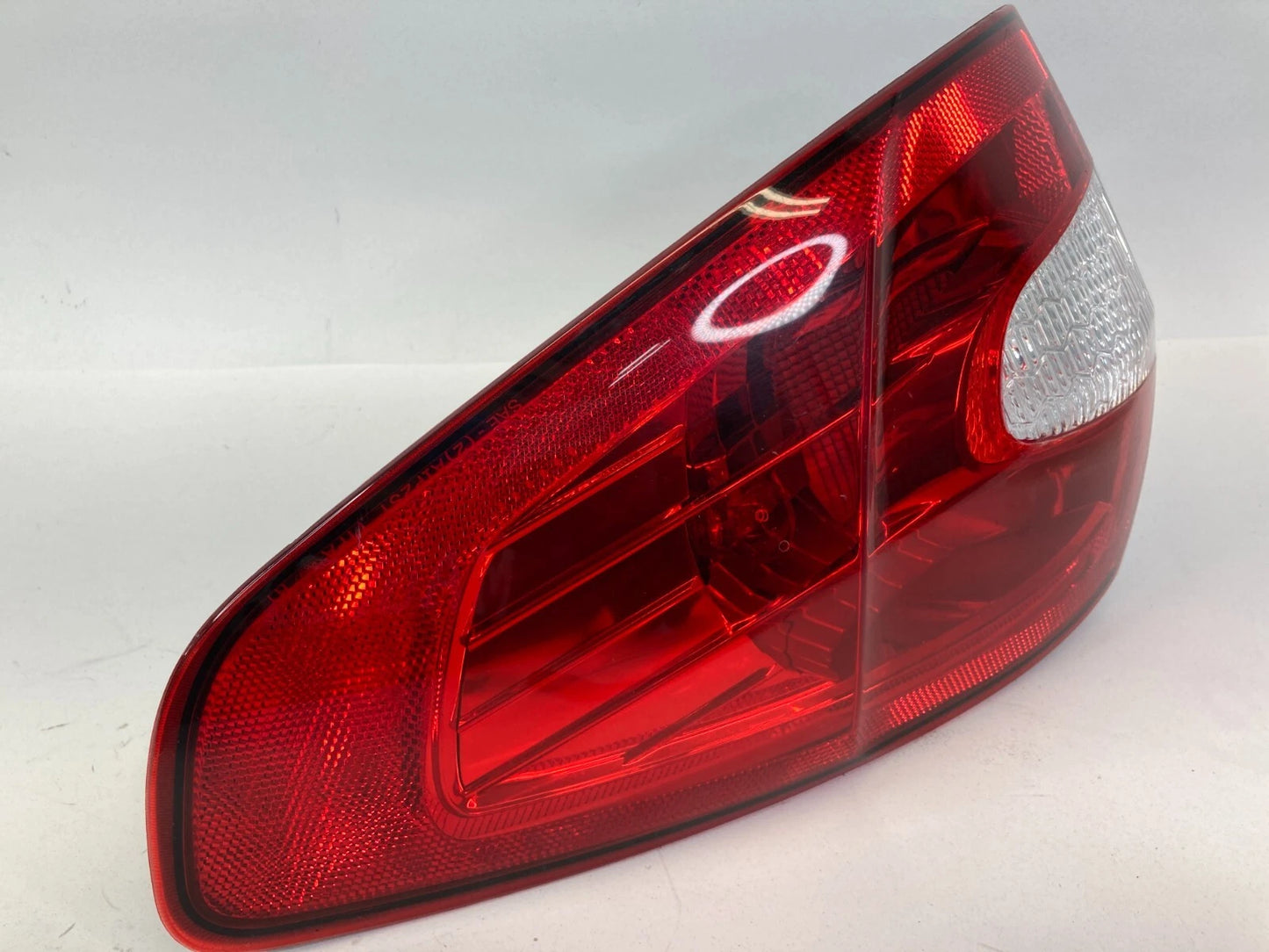 11-13 FORD FIESTA REAR RIGHT PASSENGER SIDE OUTER TAILLIGHT TAILAMP AE8313B504AC