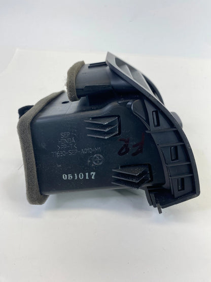 04-08 Acura TL Dash Right Side Outer AC A/C Air Vent Grille 77630-SEP-A010 OEM