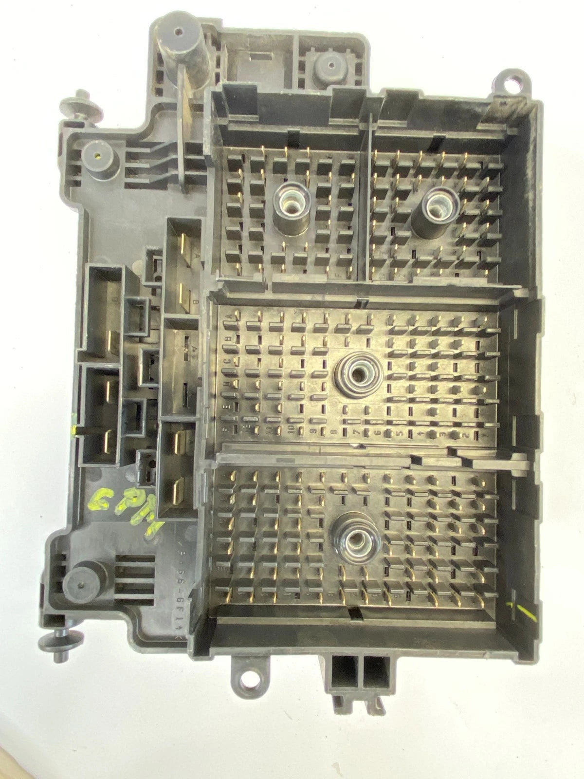 04 05 06 CHEVY TAHOE YUKON 5.3L INNER CABIN FUSE RELAY JUNCTION BOX 15201930 OEM