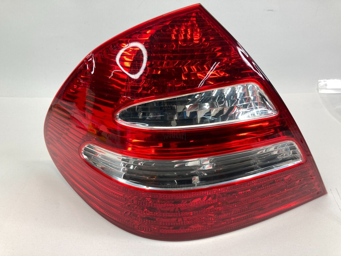 03-06 Mercedes Benz E320 Sedan Rear Left Driver Side Tail Light Lamp A2118200364