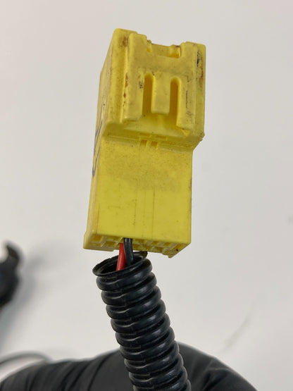 13 14 15 16 17 18 19 Hyundai Santa Fe Front Right Passenger Seat Belt Buckle OEM