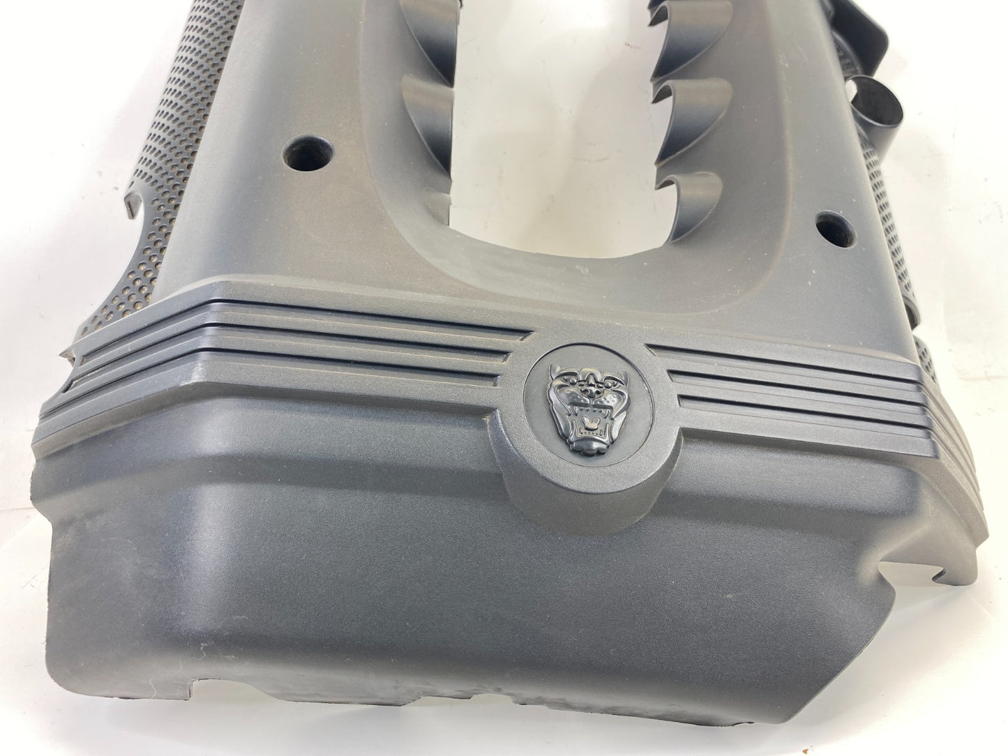 2009 2010 2011 Jaguar XF 4.2L A/T Engine Cover Motor Trim 6W93-6A949-BA OEM