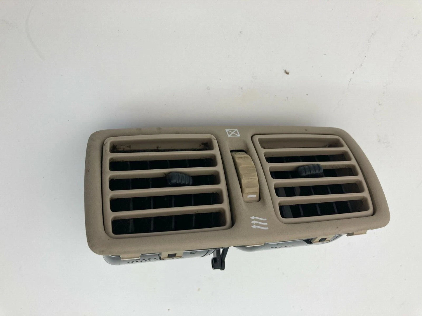 1998-2005 LEXUS GS300 01-05 GS430 REAR CENTER CONSOLE AC AIR VENT GRILL DUCT OEM