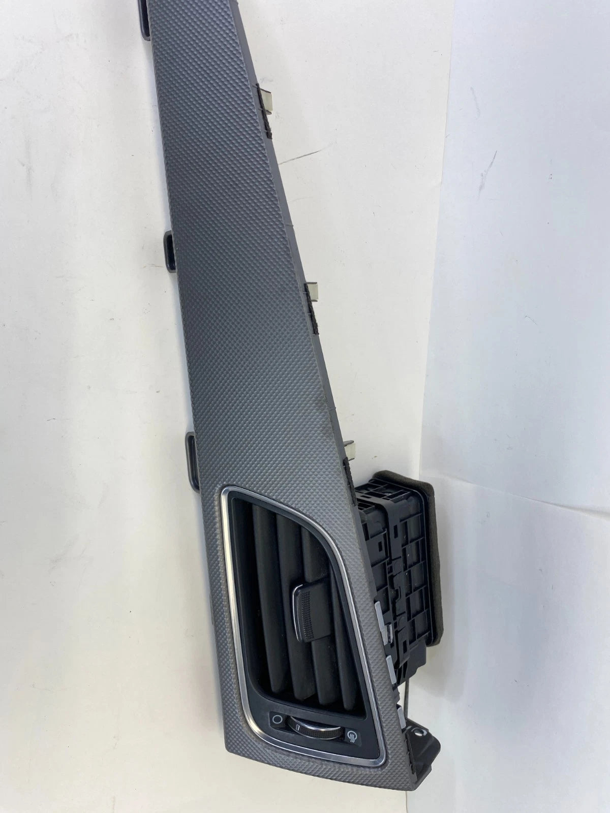 2015-2017 HYUNDAI SONATA DASH RIGHT SIDE PANEL AC VENT GRILLE OEM 84795-C2000