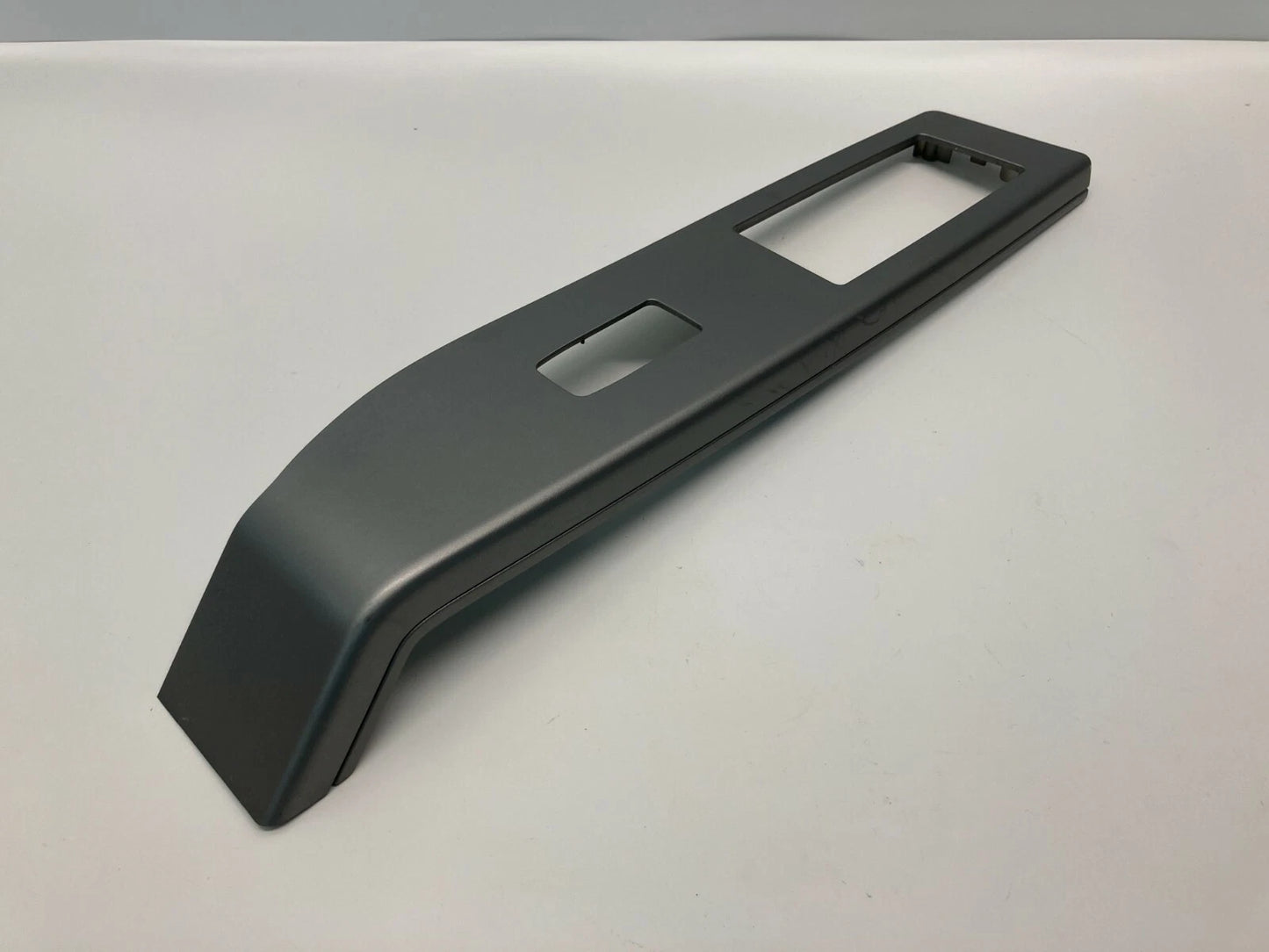 2007-2010 JEEP COMPASS REAR RIGHT SIDE DOOR WINDOW SWITCH BEZEL TRIM 71552AB