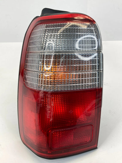 1996-2000 TOYOTA 4RUNNER LEFT DRIVER SIDE TAIL LIGHT LAMP TAILLIGHT TAILLAMP