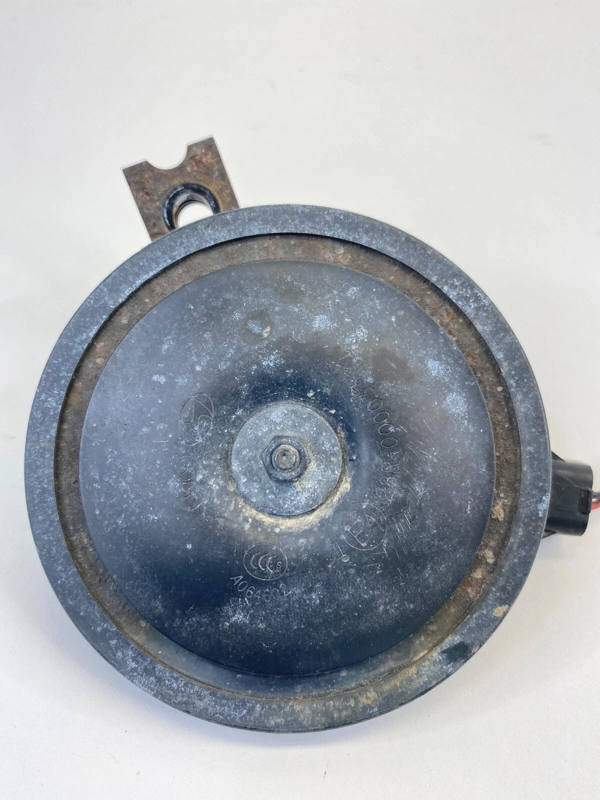 2012 2013 2014 2015 KIA RIO LOW NOTE PITCH SIREN ALARM HORN 96610-1W000 OEM