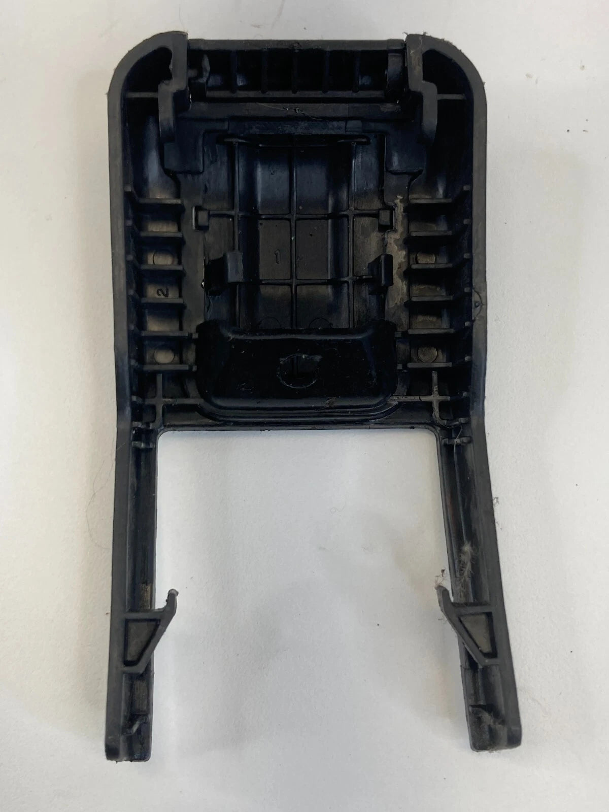 2011-2014 HYUNDAI SONATA SEAT TRACK RAIL COVER END TRIM CAP BEZEL ASSY OEM