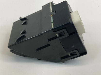 2007-2011 TOYOTA CAMRY FRONT DASH EMERGENCY HAZARD WARNING SWITCH 8433206100B1