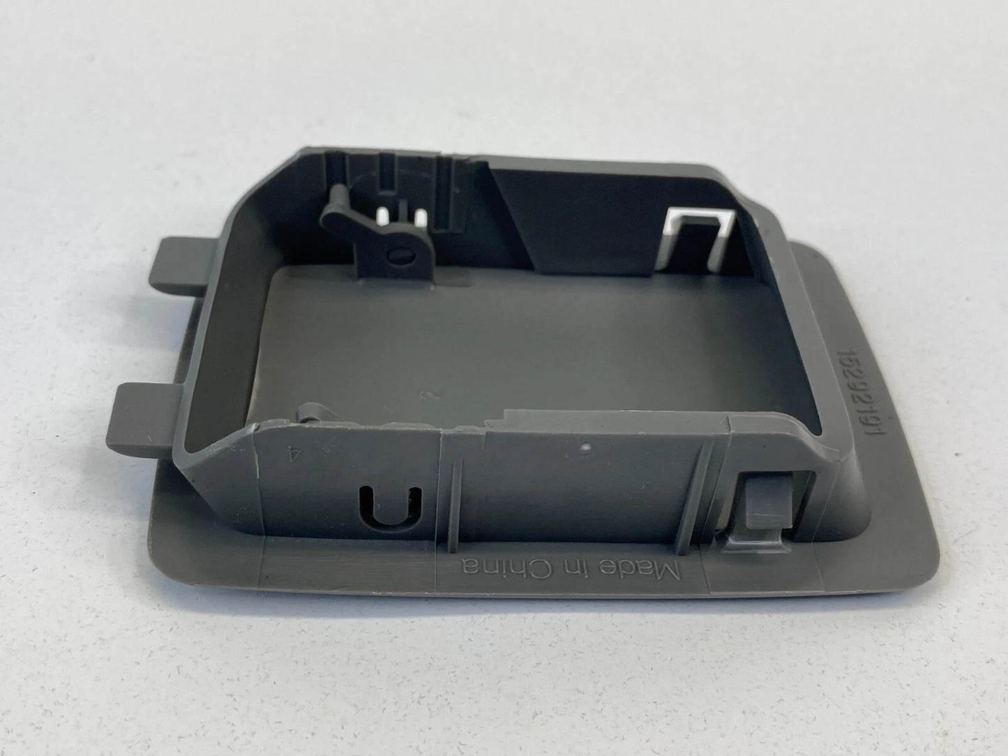 08-12 CHEVROLET MALIBU REAR DECK SEAT CHILD SAFETY ANCHOR HOOK COVER CAP TRIM