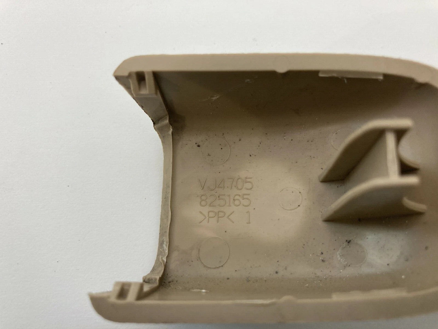 03 04 05 06 ISUZU ASCENDER REAR LEFT SIDE ROOF GRAB GRIP HANDLE ASSIST 825165