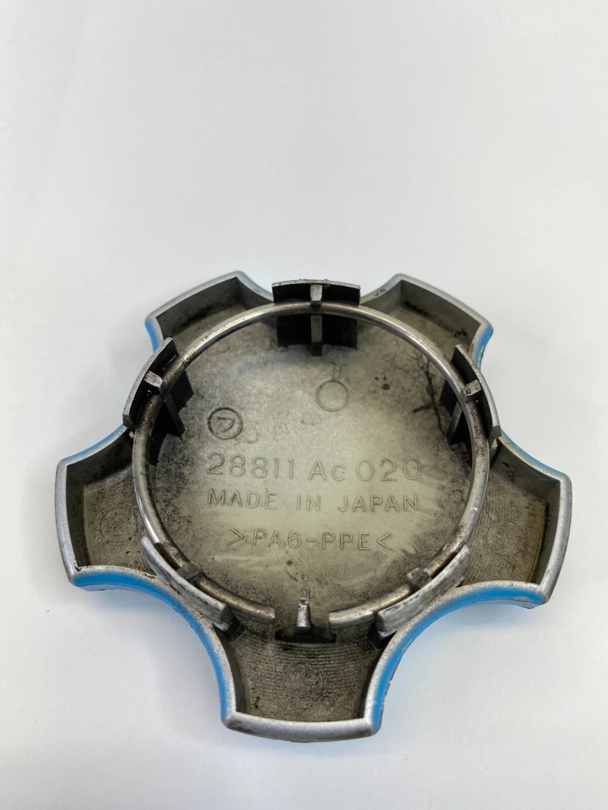 03-06 SUBARU FORESTER 95-04 SUBARU LEGACY RIM WHEEL CENTER CAP ALLOY 28811-AC020