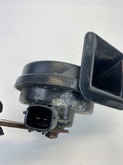 2013-2018 HYUNDAI SANTA FE SPORT LOW HORN PITCH TONE NOTE ALARM E428R-000073 OEM