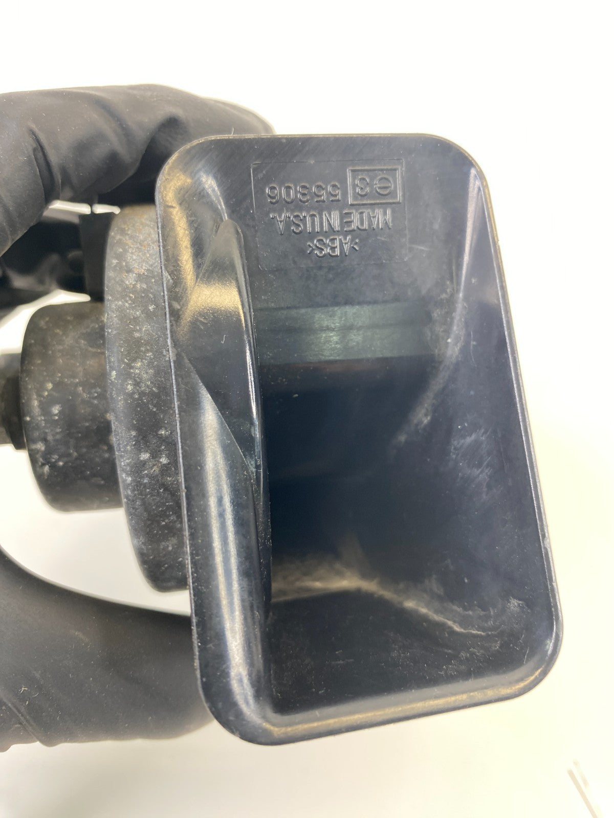 2015 2016 2017 Chrysler 200 Low Tone Horn Note Alarm Siren E30055306 OEM