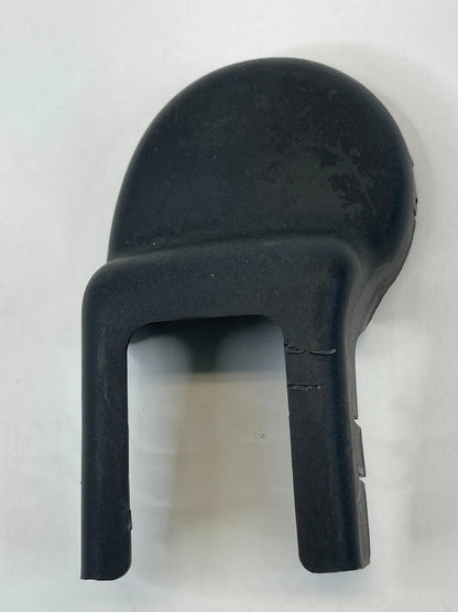 11-16 HYUNDAI ELANTRA FRONT LEFT SIDE OUTER TRACK END COVER CAP TRIM 88565-3X000