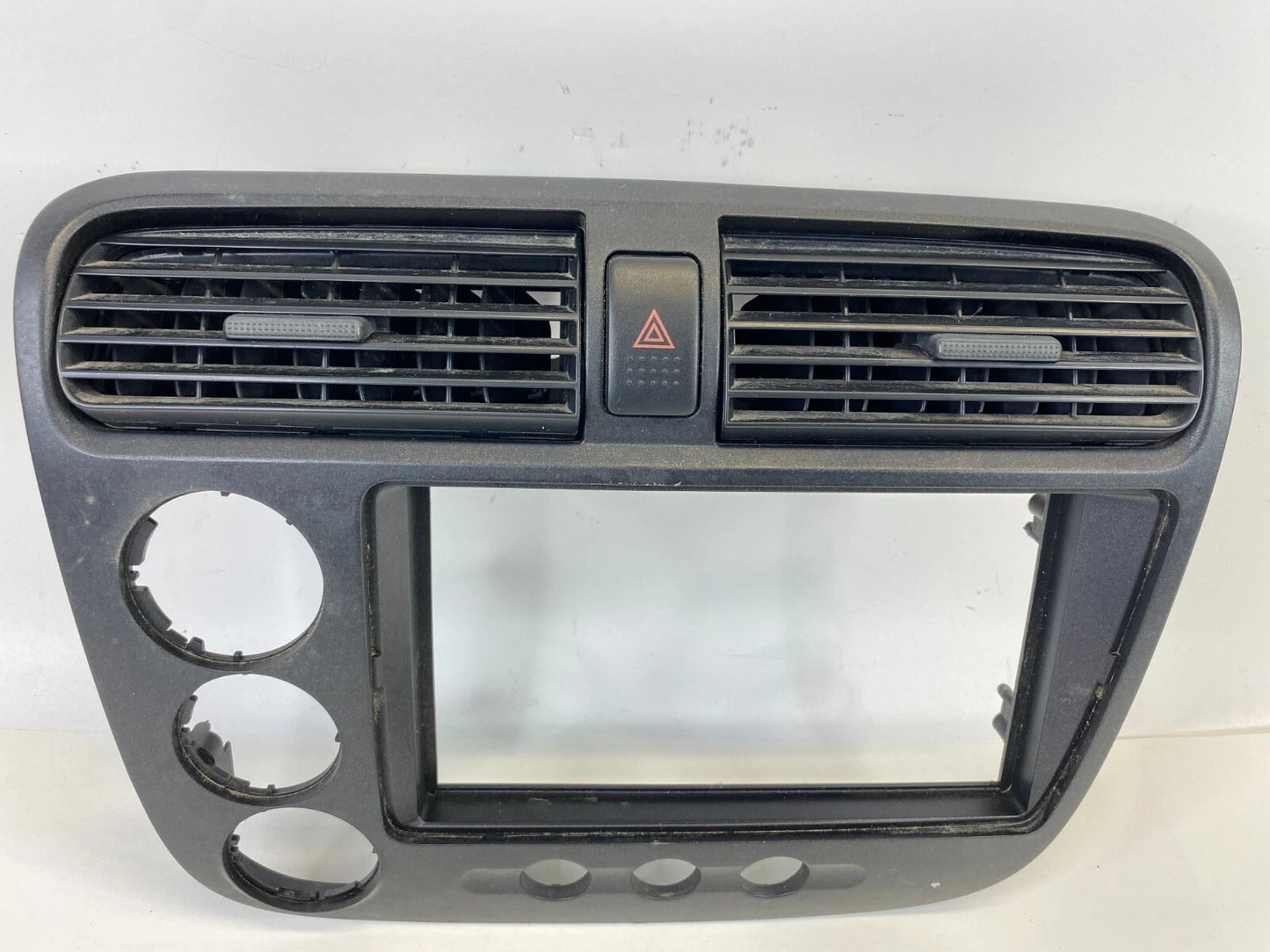 01-05 HONDA CIVIC CENTER DASH RADIO CLIMATE BEZEL PANEL W/ AIR VENT & HAZARD OEM