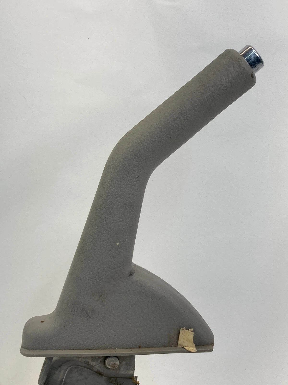 2007-2009 KIA SPECTRA EMERGENCY PARKING BRAKE HANDLE LEVER CONTROL CONSOLE OEM