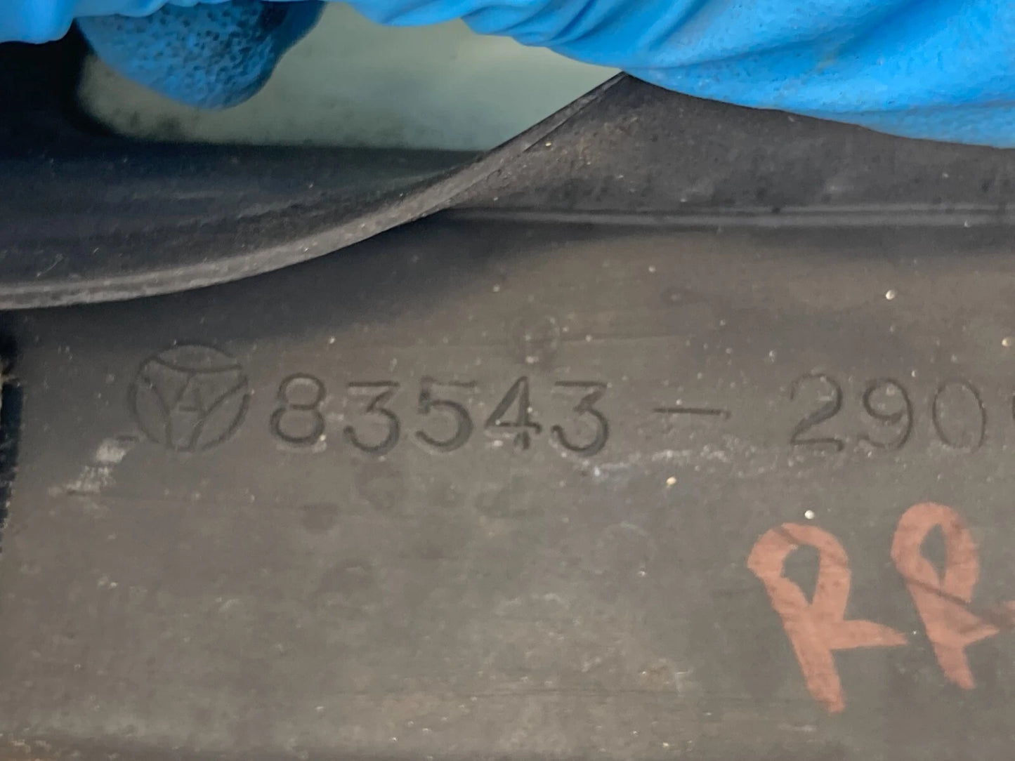 1996-2000 HYUNDAI ELANTRA REAR RIGHT PASSENGER DOOR VENT GLASS 83543-29000 OEM