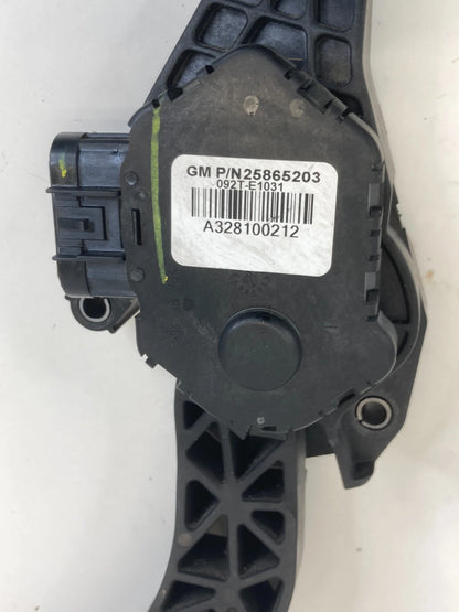 09-16 GMC ACADIA 09-17 ENCLAVE 3.6L AT ACCELERATOR GAS PEDAL SENSOR 25865203 OEM