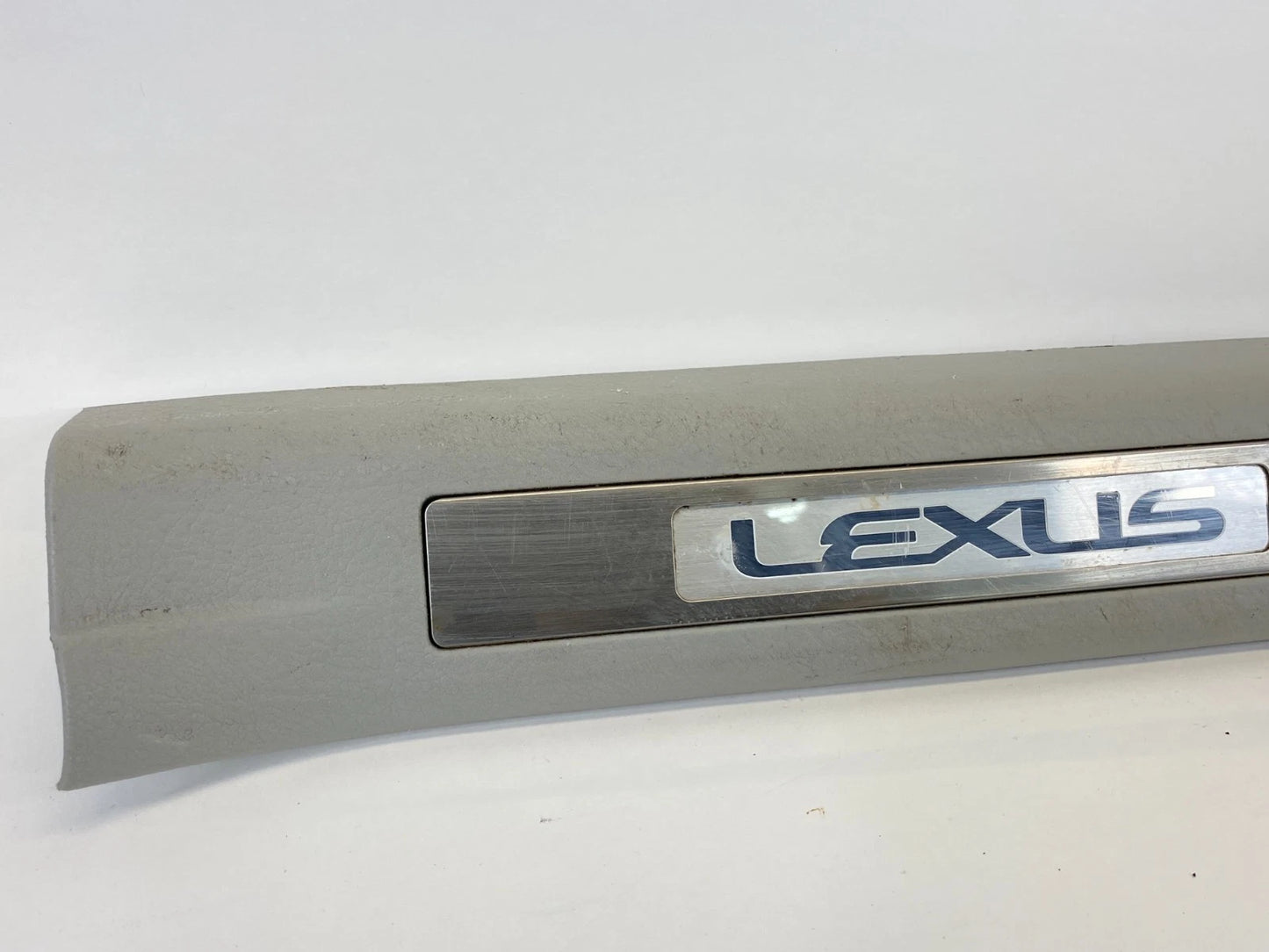 2007-2009 LEXUS RX350 REAR LEFT DOOR SCUFF PLATE SILL STEP TRIM 67940-0E010 OEM