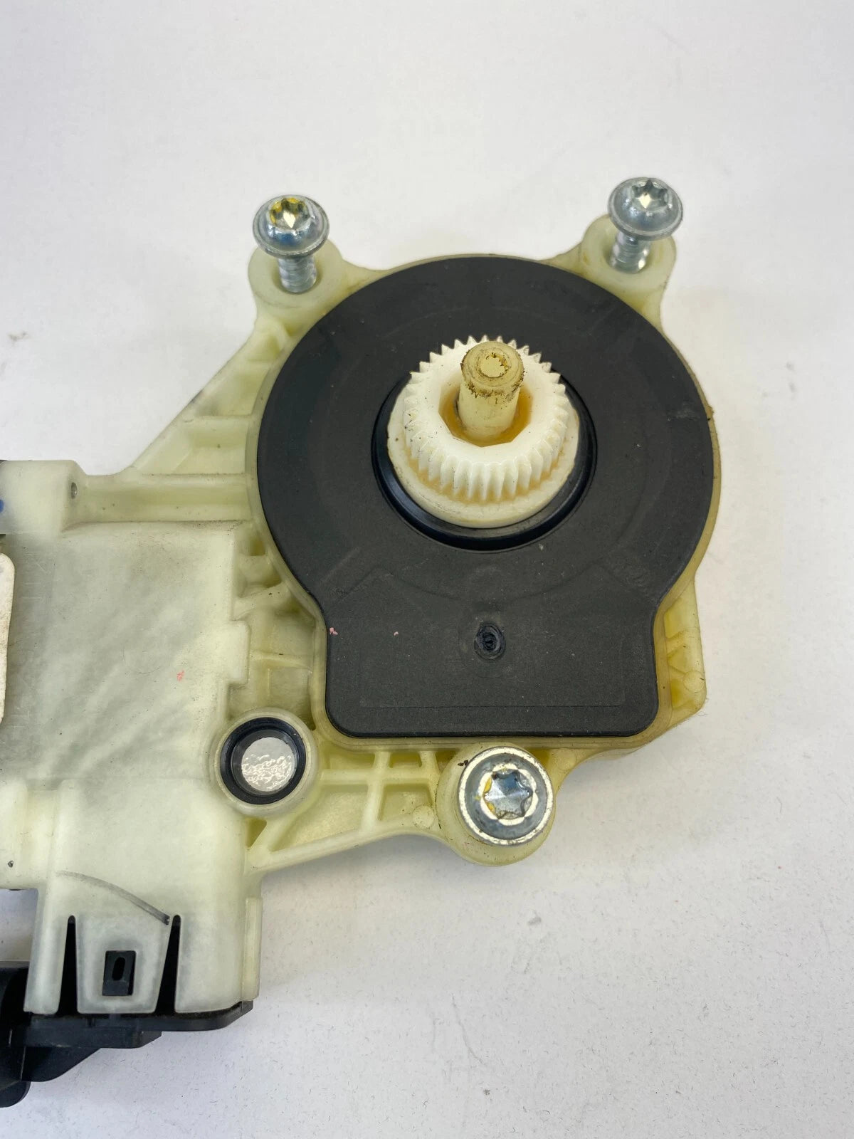 12 13 14 15 16 17 18 FORD FOCUS REAR RIGHT DOOR WINDOW MOTOR CM51A27000 2 PINS